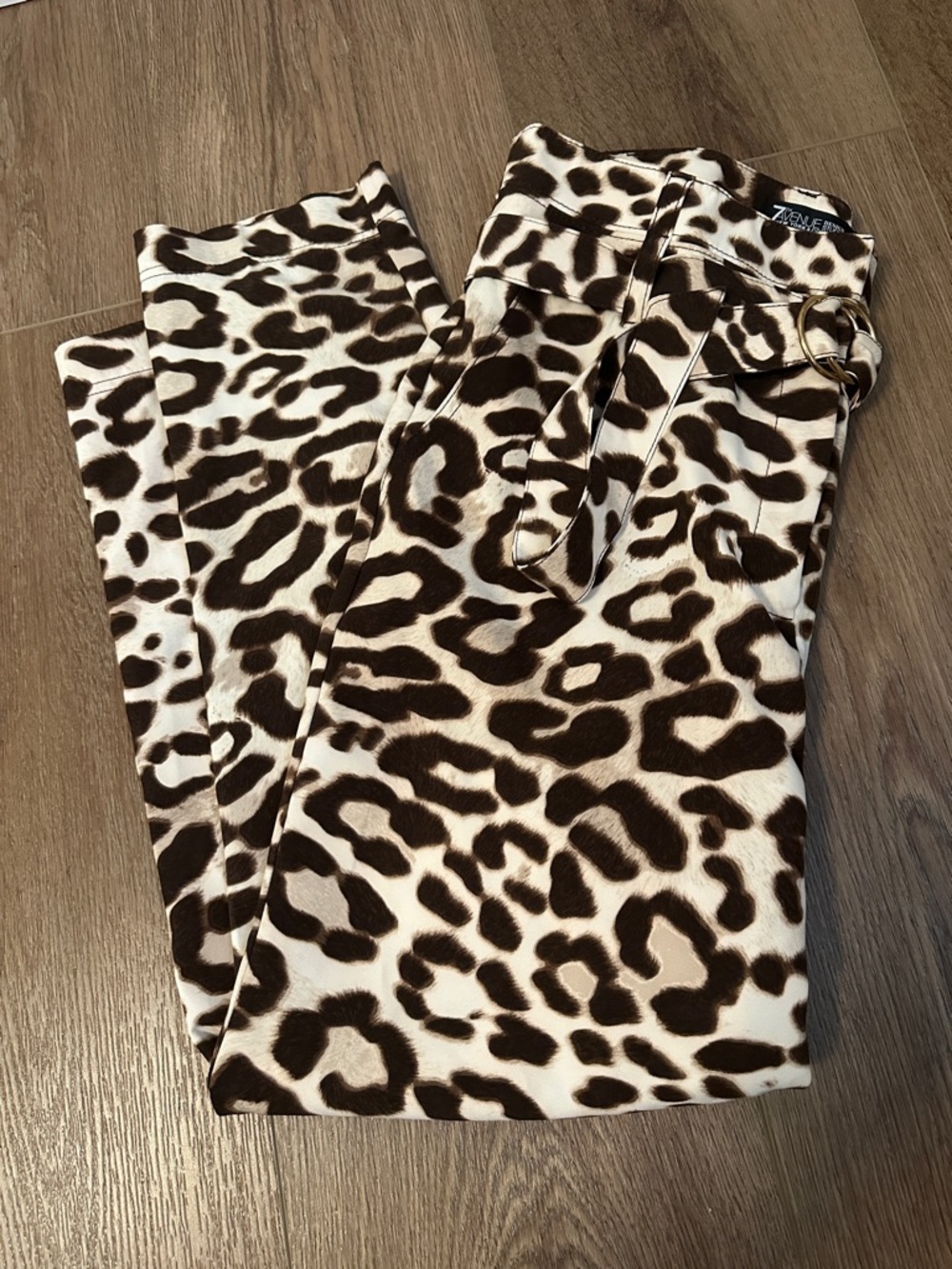 Leopard-Print Cropped Ankle Pants in Brown & White
